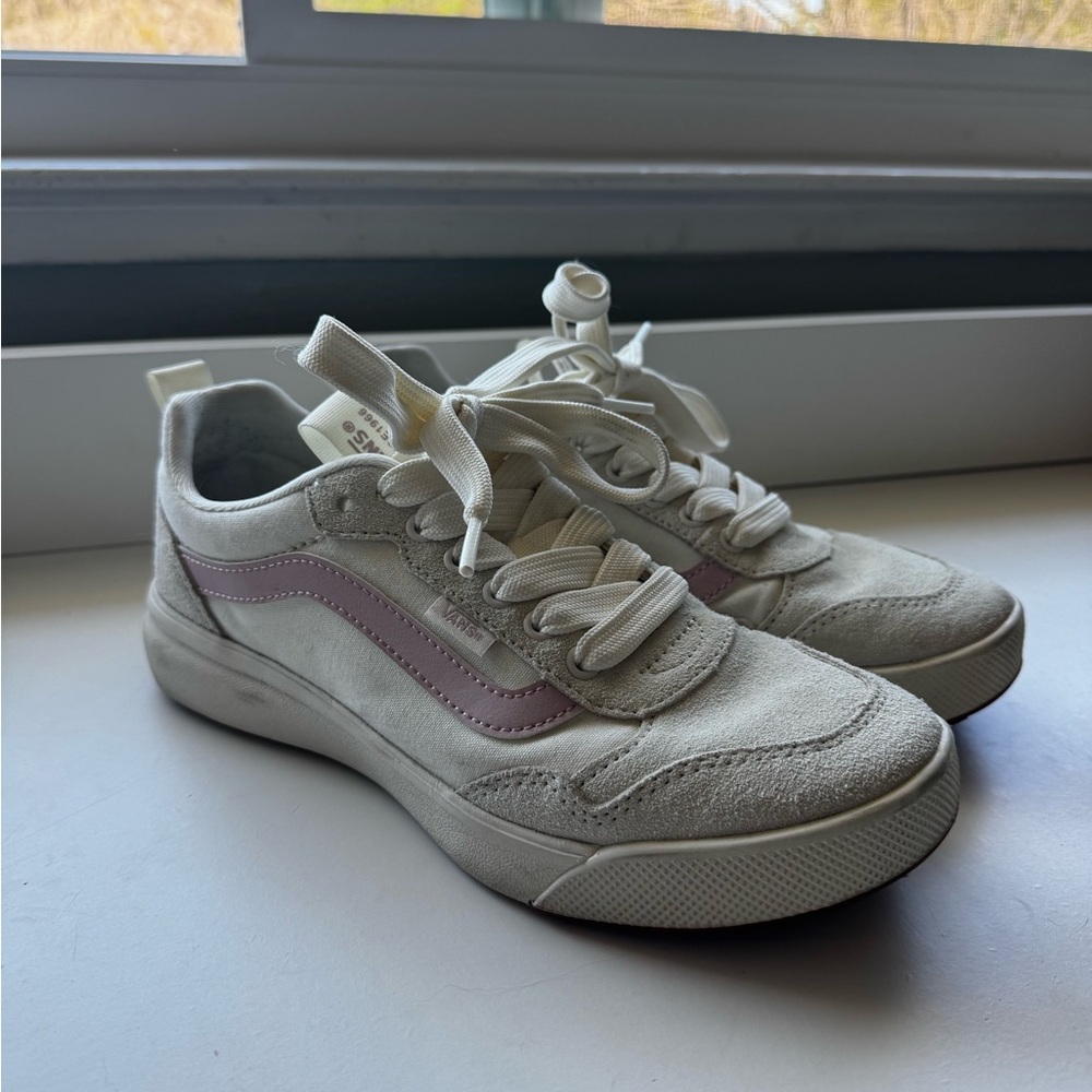 Vans Low-Top Suede & Canvas Sneakers in Cream with Pink Stripe